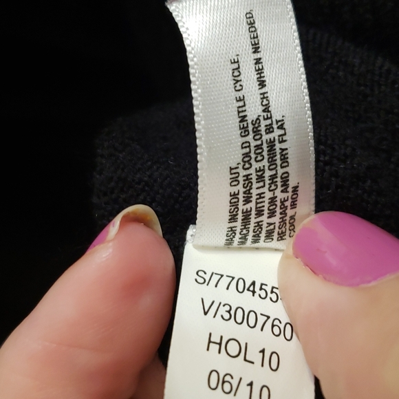 Black Gap maternity top - Picture 3 of 5